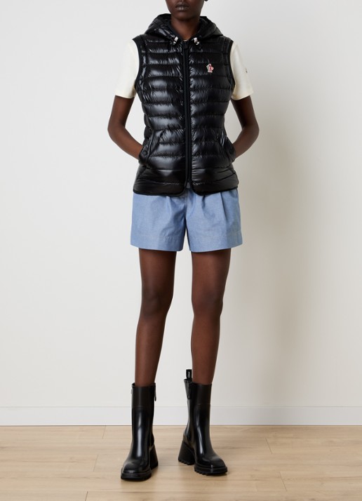 Moncler Karuras puffer jack met donsvulling en capuchon - voorkant 2 zwart