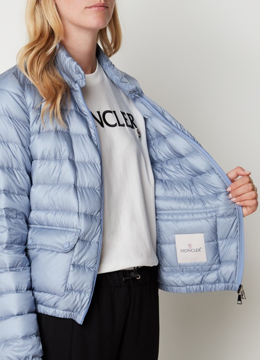Moncler Lans gewatteerd jack met donsvulling met logoborduring - detail 3 staalblauw