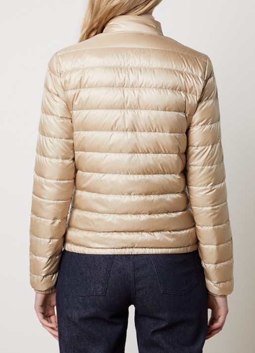 Moncler Lans puffer jack met donsvulling en klepzakken - achterkant beige