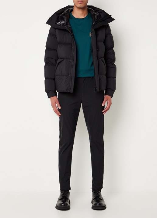 Moncler Madeira puffer jack met donsvulling en logo - voorkant 2 zwart