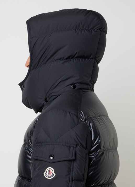 Moncler Maya puffer jack met donsvulling en afneembare capuchon - detail 6 zwart