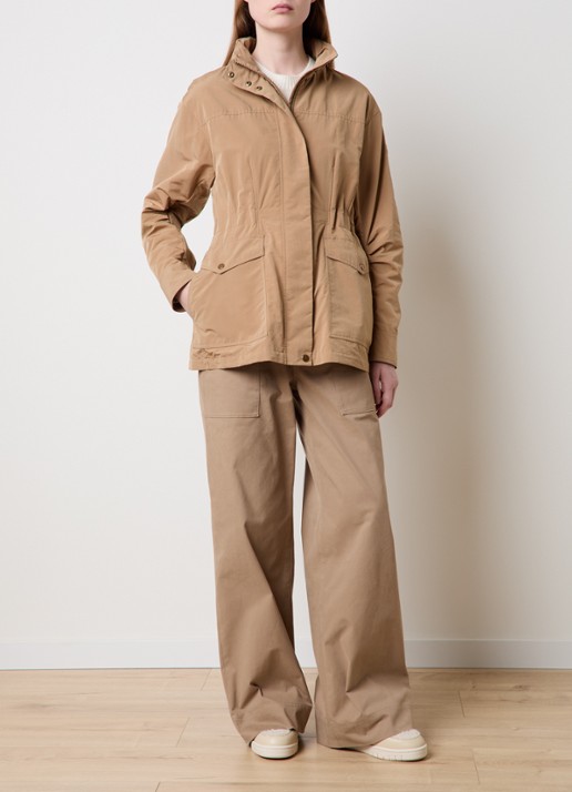 Moncler Nades parka met capuchon en logo - voorkant 5 camel
