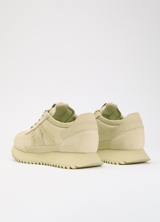 Moncler Pacey2 sneaker met suède details en logo - achterkant 3 gebroken wit