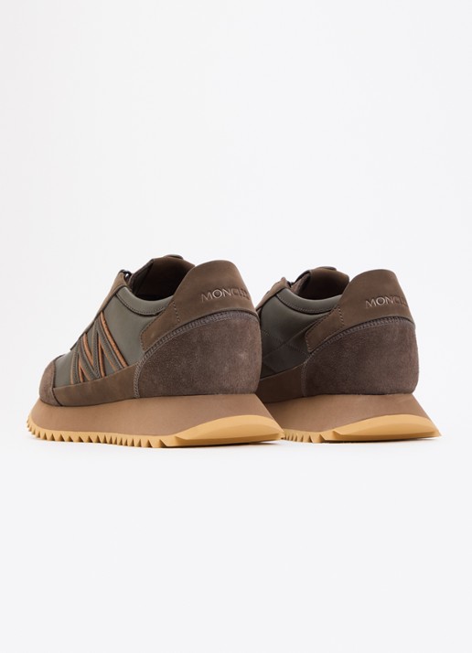 Moncler Pacey2 sneaker van nubuckleer en details van suède - achterkant 6 bruin