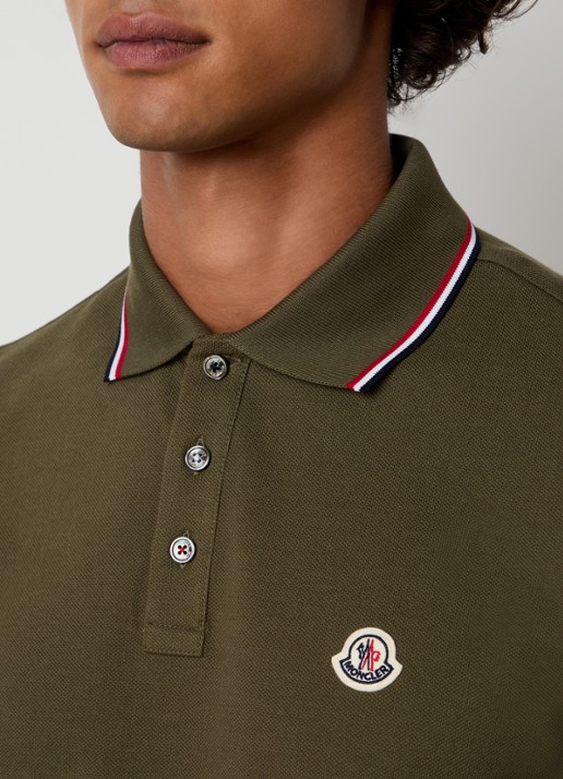 Moncler Regular fit polo met logo - detail 4 bronsgroen