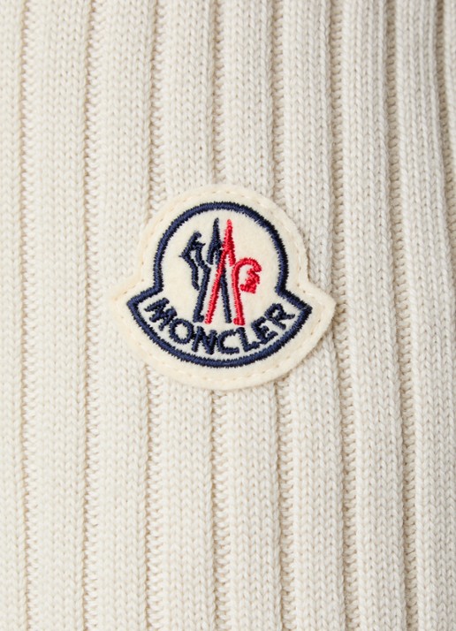 Moncler Ribgebreid vest met gewatteerd voorpand en logo - detail 4 vanillegeel
