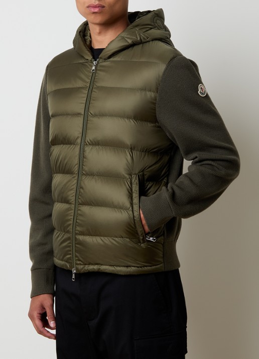 Moncler Ribgebreid vest van scheerwol met gewatteerd voorpand met donsvulling - detail mosgroen