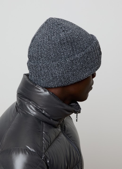 Moncler Ribgebreide muts in kasjmierblend met logo - voorkant 2 grijsmele