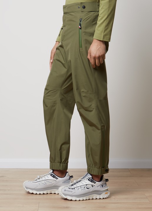Moncler Slim fit trackpants met ritszakken - detail 2 mosgroen