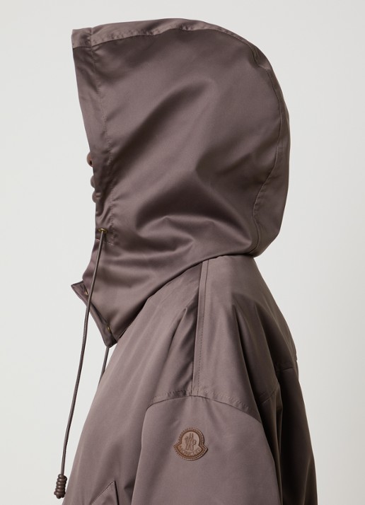 Moncler Softshell bomberjack met steekzakken en glanzende finish - detail 4 taupe