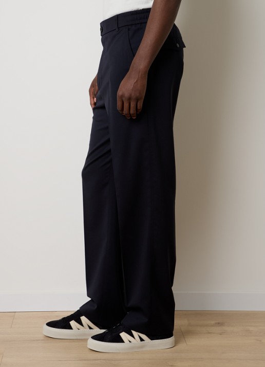 Moncler Sportivo straight fit pantalon in scheerwolblend met steekzakken - detail 5 donkerblauw