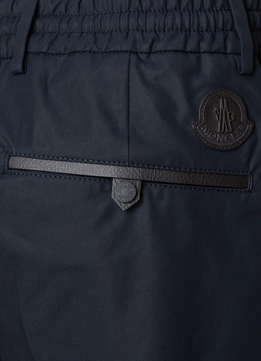 Moncler Straight fit chino met steekzakken - detail 5 donkerblauw