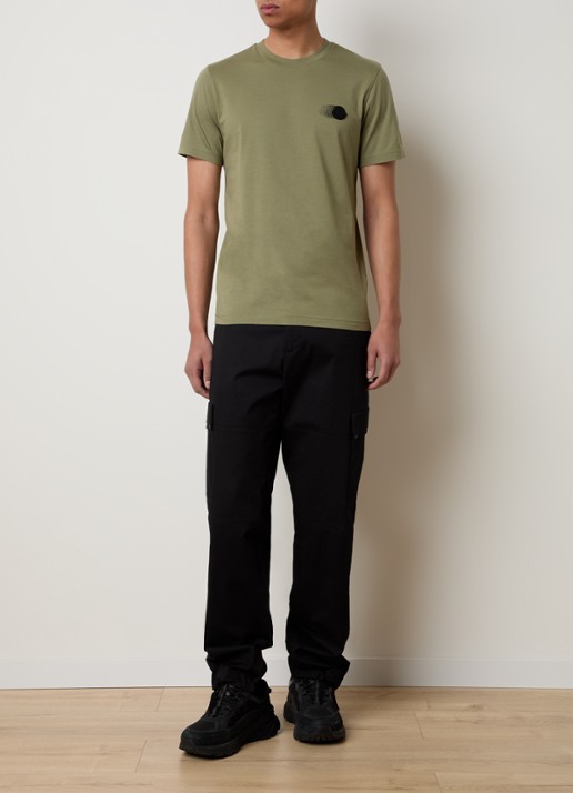 Moncler T-shirt met logo - voorkant 2 mosgroen