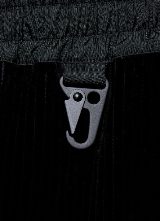 Moncler Tapered fit cargobroek met logoborduring  - detail 6 zwart