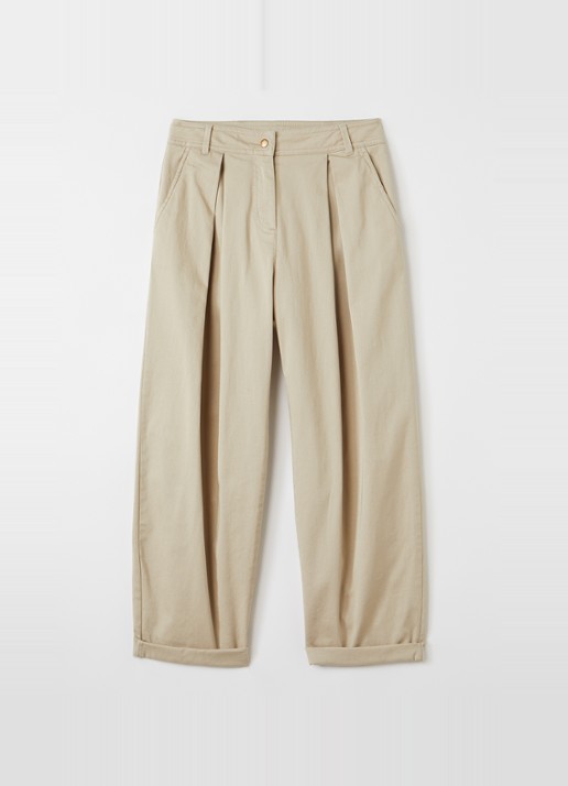 Moncler Tapered fit chino met steekzakken - voorkant 2 beige