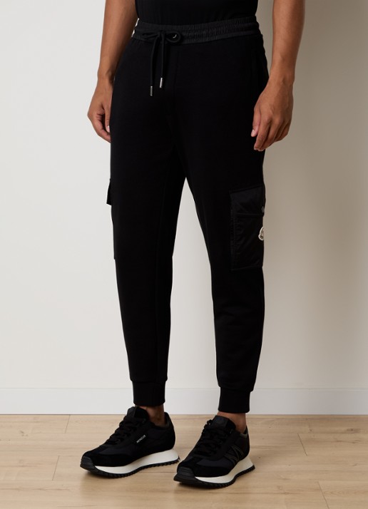 Moncler Tapered fit joggingbroek met klepzakken en logo