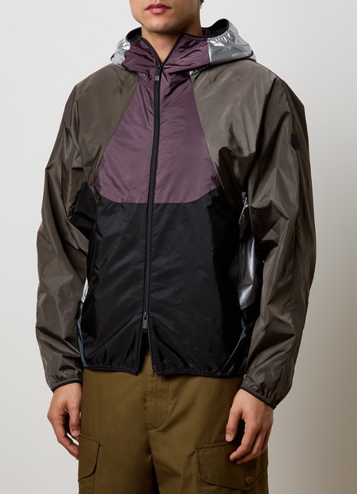 Moncler Windjack met capuchon en ritszakken