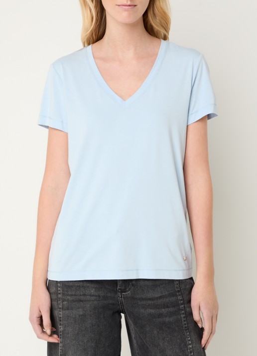 Mos Mosh MMDala T-shirt met V-hals - detail 4 lichtblauw