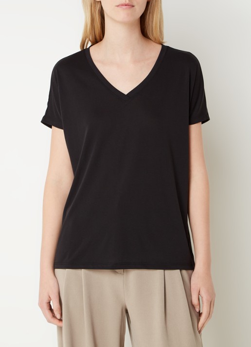 MSCH Copenhagen Fenya T-shirt met V-hals en stretch - detail 4 zwart