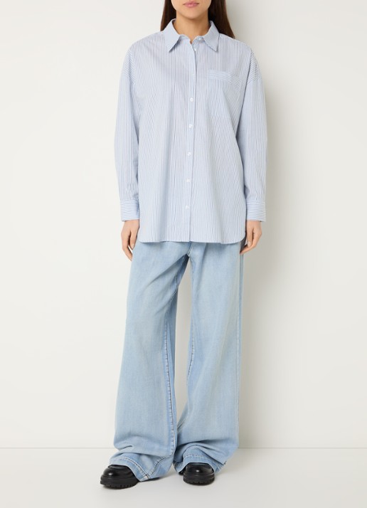 My Essential Wardrobe Feline blouse met streepprint en borstzak - voorkant 3 lichtblauw
