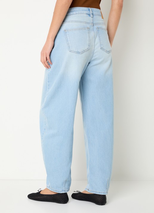 My Essential Wardrobe Lucy high waist balloon fit jeans met lichte wassing en steekzakken  - achterkant indigo