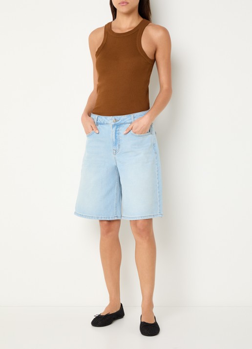 My Essential Wardrobe Zita high waist wide fit korte broek van denim met steekzakken  - voorkant 3 lichtblauw
