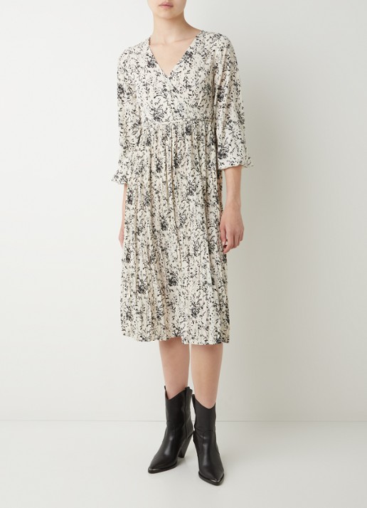NA-KD Midi jurk met plissé en bloemenprint - voorkant 3 gebroken wit