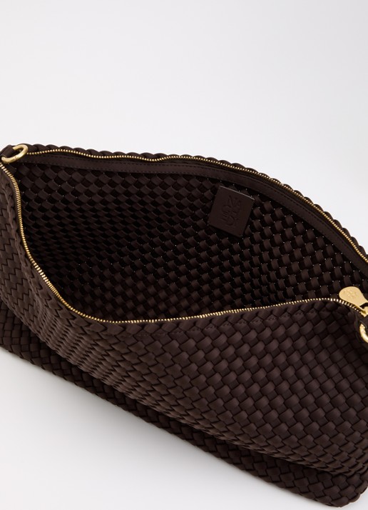 Naghedi Porto Medium Half Moon schoudertas met afneembare schouderriem  - detail 3 chocoladebruin