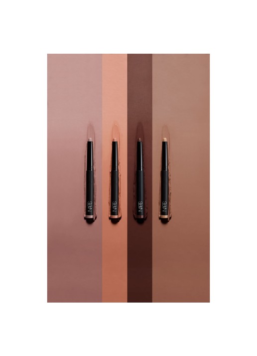 NARS Total Seduction Eyeshadow Stick - oogschaduwstick - detail 4 stripdown
