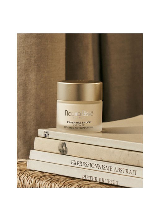 Natura Bissé Essential Shock Intense Double Action Cream - dagcrème - detail 4 beige