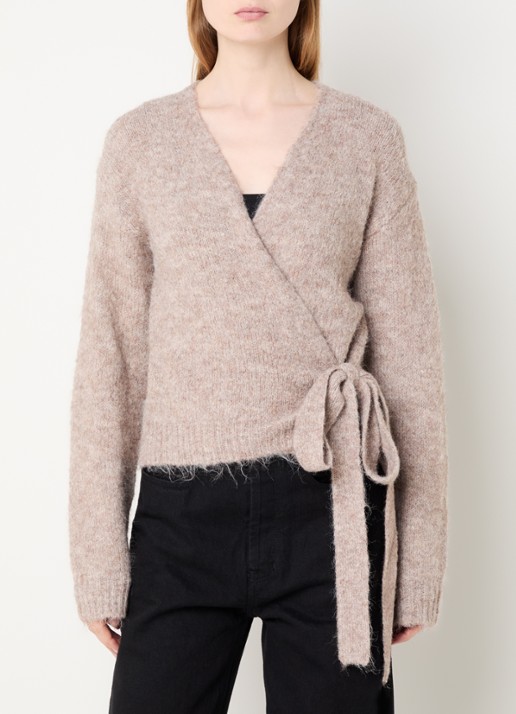 Neo Noir Ronia grofgebreid vest in wolblend met strikceintuur
