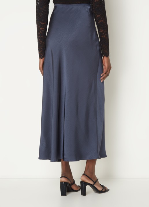 Neo Noir Vicky maxi rok van satijn - achterkant 4 staalblauw