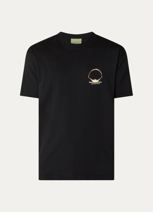 New Amsterdam Surf Association Eclipse T-shirt met logo- en backprint - voorkant zwart