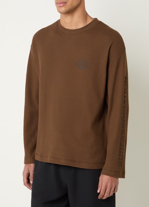 New Amsterdam Surf Association Longsleeve met logo- en backprint