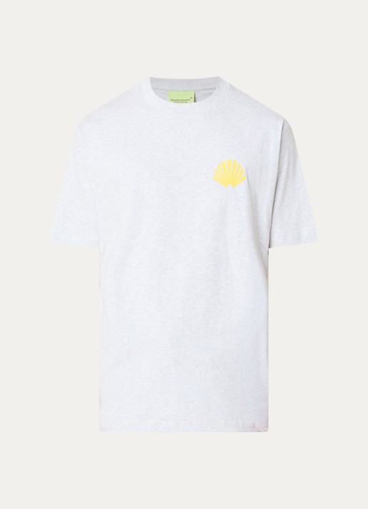 New Amsterdam Surf Association T-shirt met logo- en backprint - voorkant geel