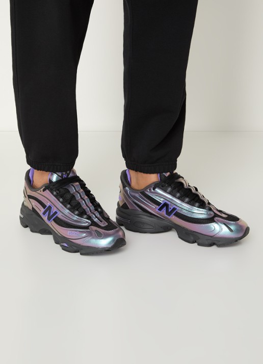 New Balance 1000 sneaker van mesh met metallic details - voorkant 2 paars