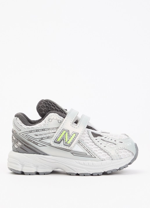 New Balance 1906 sneaker met mesh details