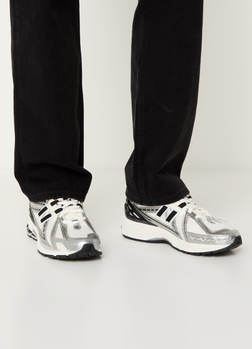 New Balance 1906 sneaker van mesh details - voorkant 3 grijs
