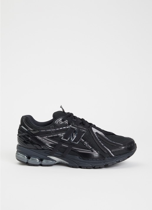 New Balance 1906A sneaker met mesh details