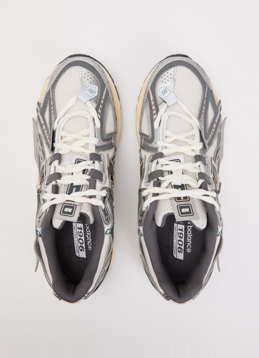 New Balance 1906A sneaker met metallic details  - detail 3 zilver