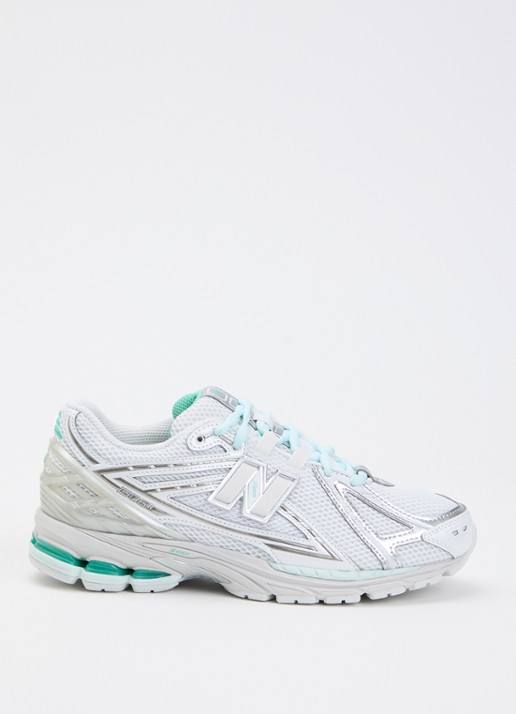 New Balance 1906R sneaker met logo en metallic details