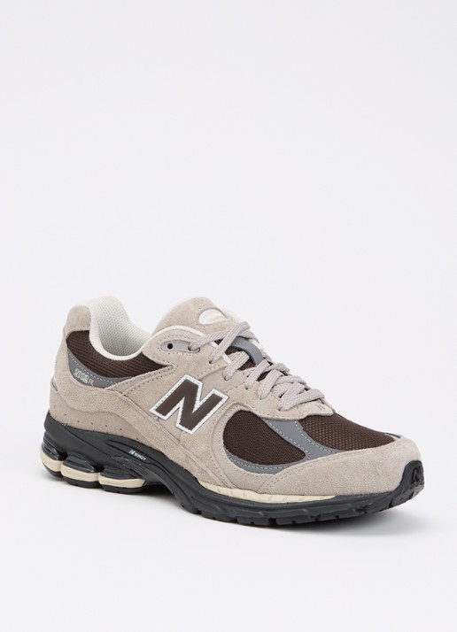 New Balance 2002R sneaker van suède met mesh details
