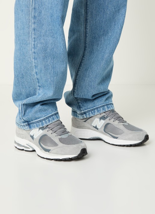 New Balance 2002R sneaker van suède met mesh details  - voorkant 5 grijs