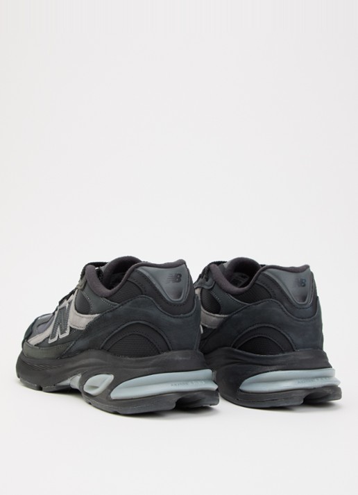 New Balance 2010 sneaker met mesh details - achterkant zwart