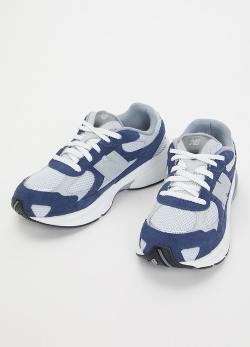 New Balance 2010 sneaker met suède details - voorkant 3 donkerblauw