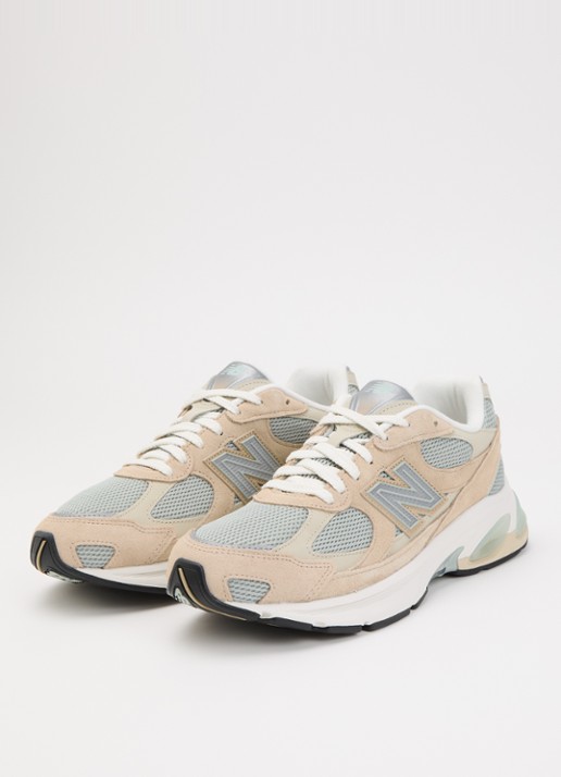 New Balance 2010 sneaker van mesh met suède details - detail 4 beige