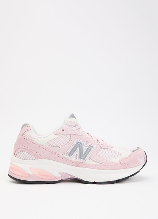 New Balance 2010 sneaker van mesh met suède details - voorkant lichtroze