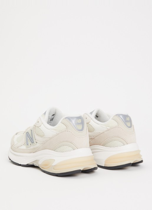 New Balance 2010 sneaker van mesh met suède details - achterkant 5 creme