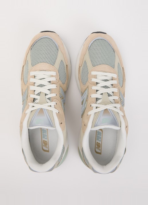 New Balance 2010 sneaker van met suède details - detail 5 beige