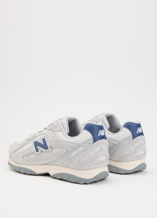 New Balance 204L sneaker met mesh details - achterkant grijs